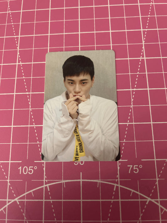 Sanghyun official photocard